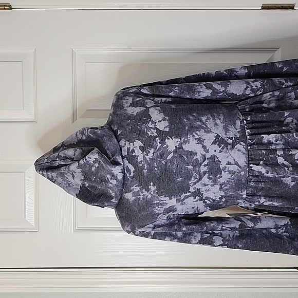 CITY VIBE WOMAN'S HOODED DRESS. - Picture 7 of 11